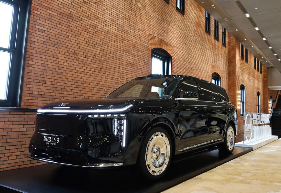China's SAIC Motor signs joint venture renewal agreement with GM