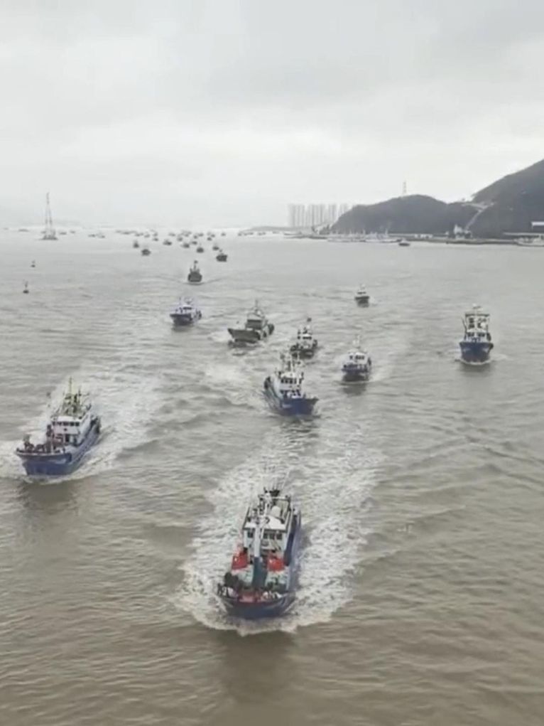 Fishing season opens after delay by Typhoon Dolphin in E China