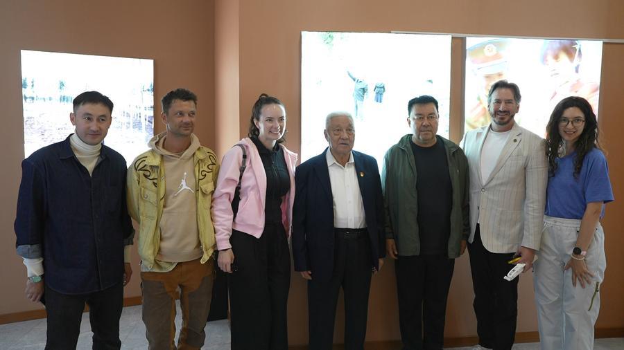 International visitors explore four decades of greening in Xinjiang's ...