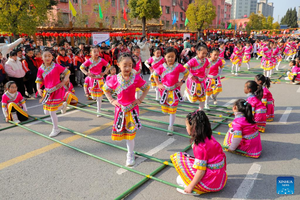 Various folk cultural activities held to celebrate Lantern Festival in ...