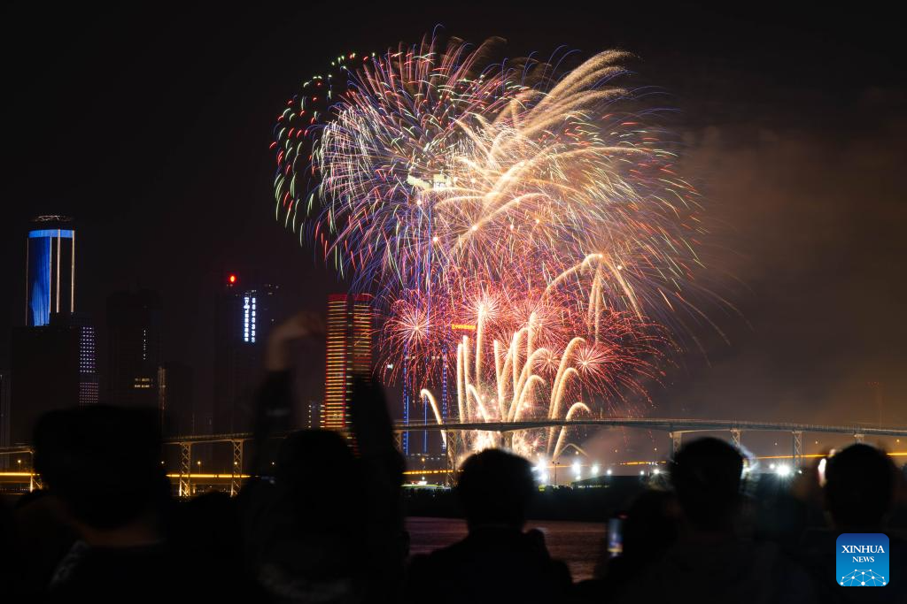 In pics: fireworks in celebration of Spring Festival in Macao-Xinhua