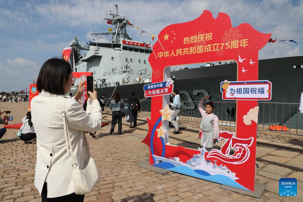 Chinese naval ships open to public tours during National Day holidayXinhua