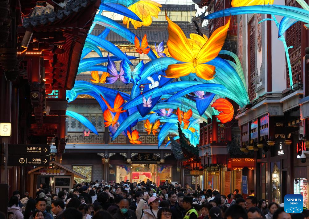 Yuyuan Garden Lantern Festival opens in Shanghai-Xinhua