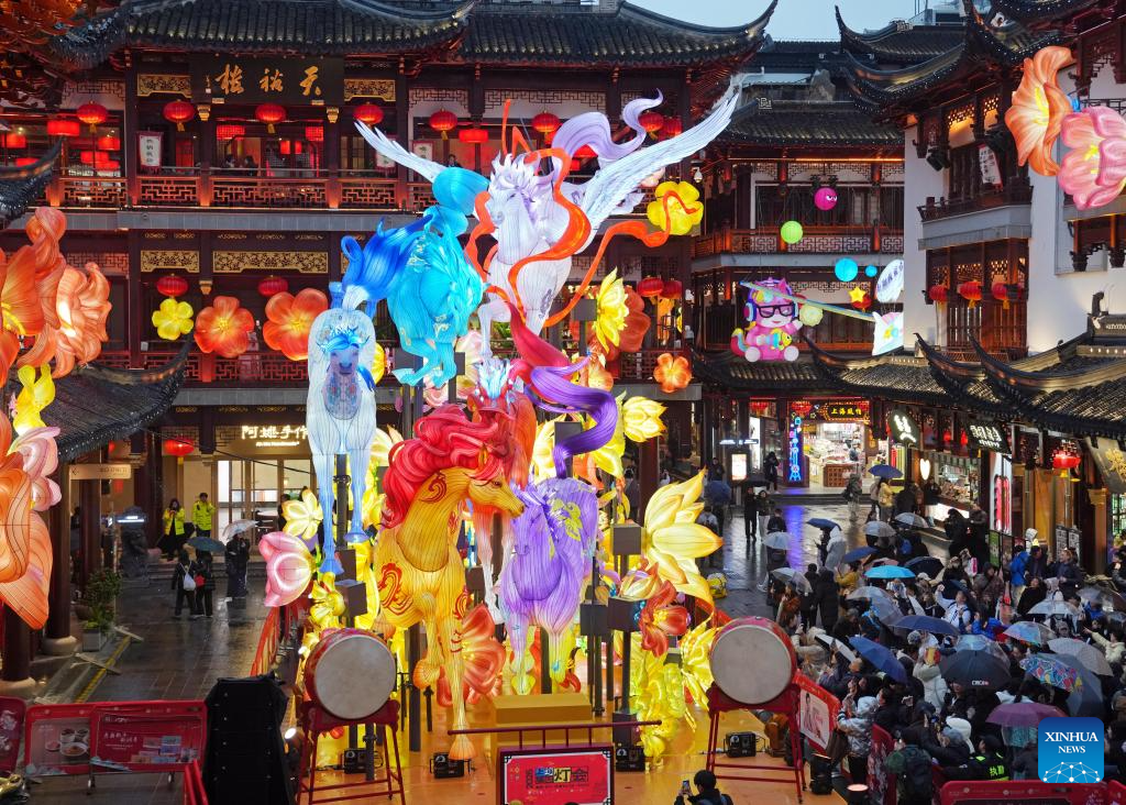 Yuyuan Garden Lantern Festival opens in Shanghai-Xinhua