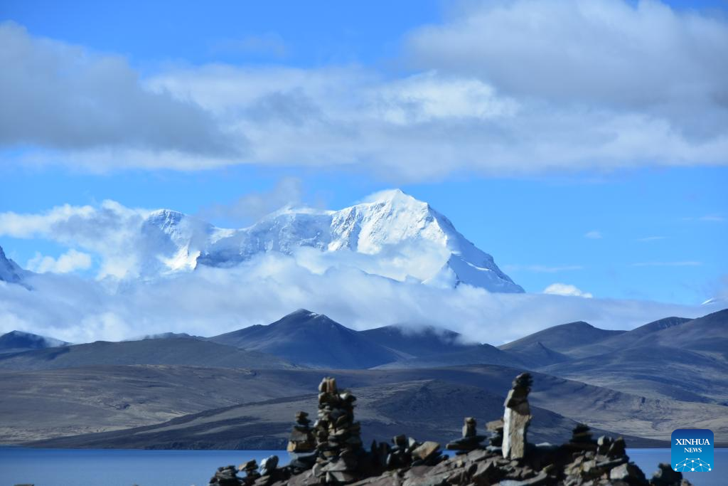Tuiwa Charming view of Puma Yumco Lake in Tibet -Xinhua