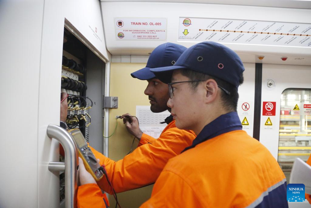 Feature: Pakistan-China cooperation provides stable, safe operation of ...