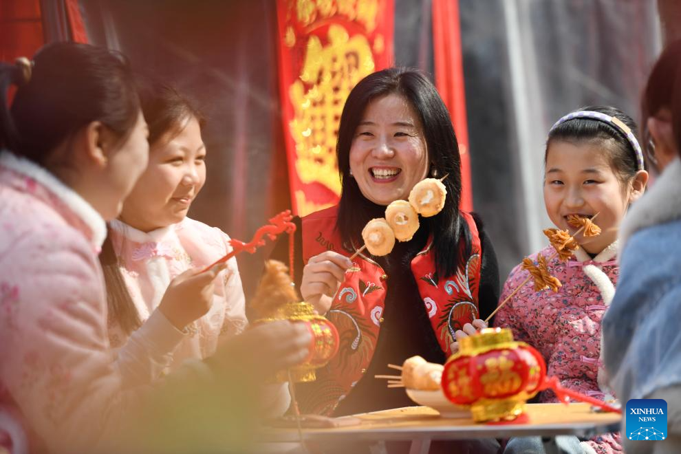 Local snacks add special flavor to festive atmosphere of Chinese New ...