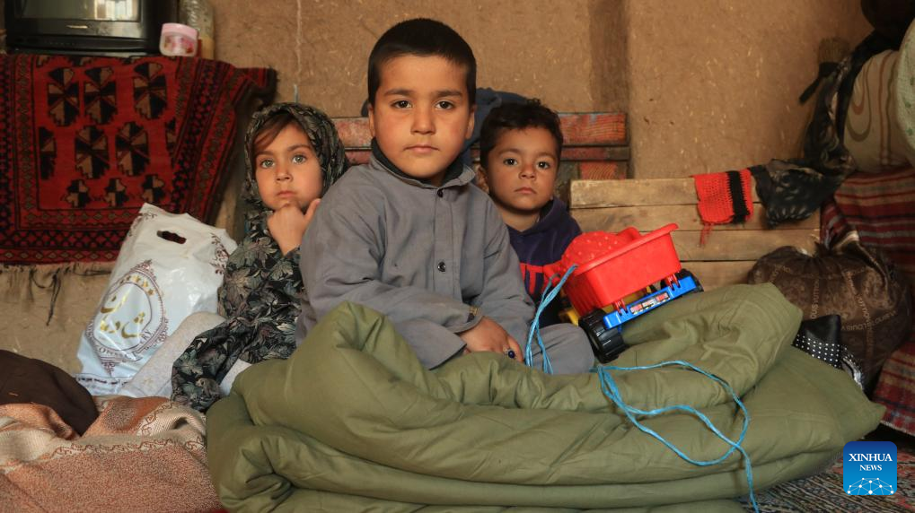 Feature: China's aid eases misery of quake-affected Afghans in chilly ...