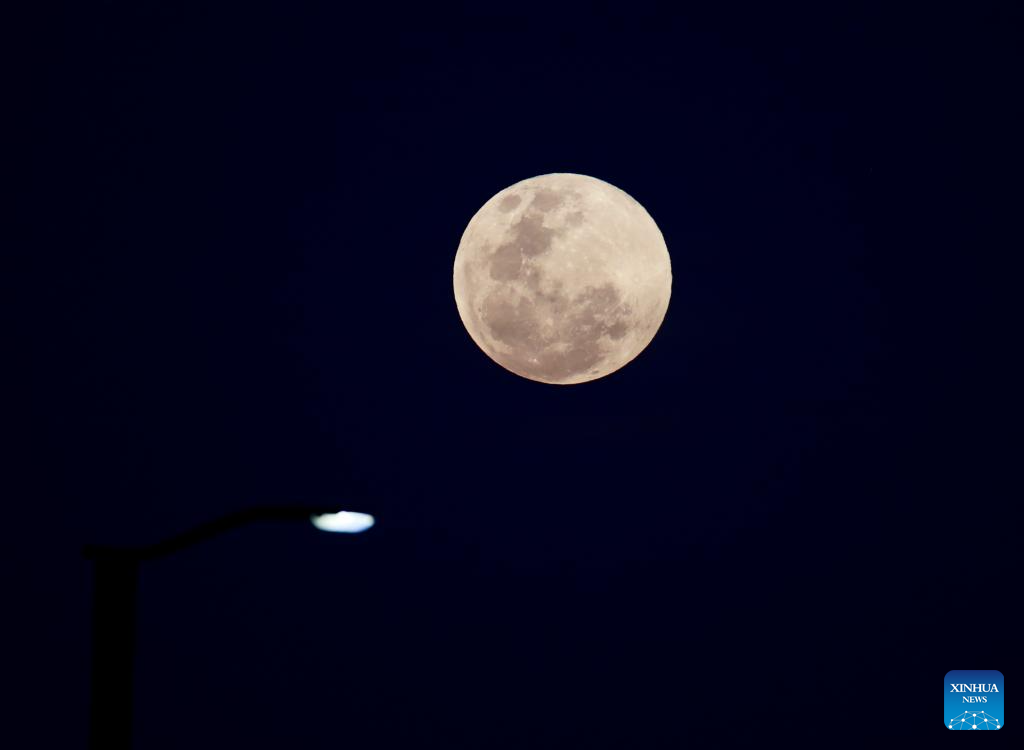 Supermoon seen in Sydney, AustraliaXinhua