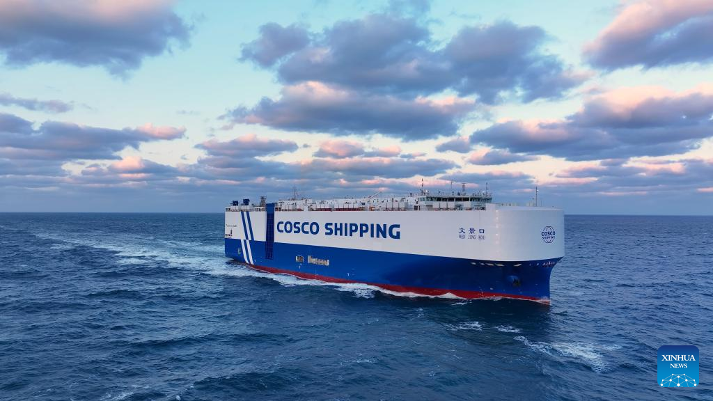 Chinese shipbuilder delivers large LNG dual-fuel-powered vehicle ...