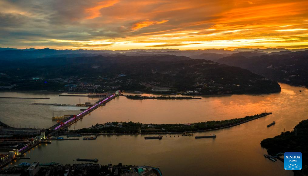 China starts mega waterway project on world's third-longest river-Xinhua