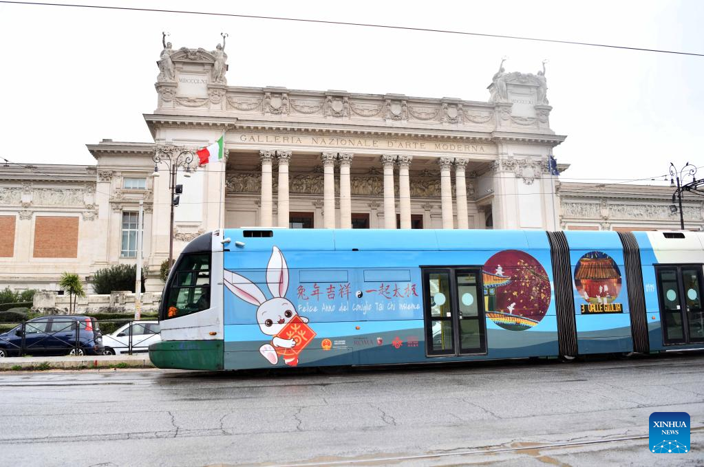 Tram featuring Year of Rabbit unveiled in Rome-Xinhua