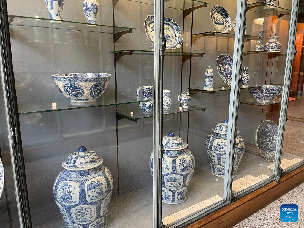 Feature Ceramic a centurieslong bond between China and FranceXinhua