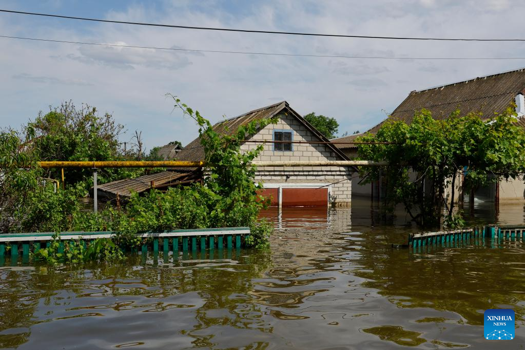 Over 5,800 people evacuated after Kakhovka dam collapse: official-Xinhua