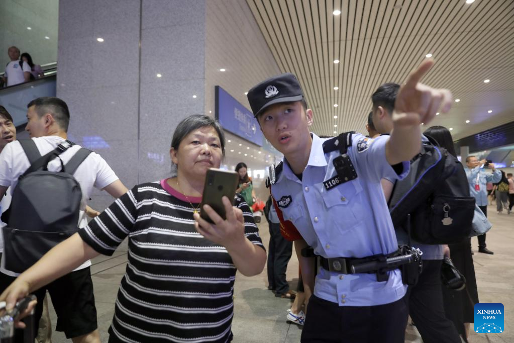 New high-speed railway connects Hong Kong, Chengdu-Xinhua