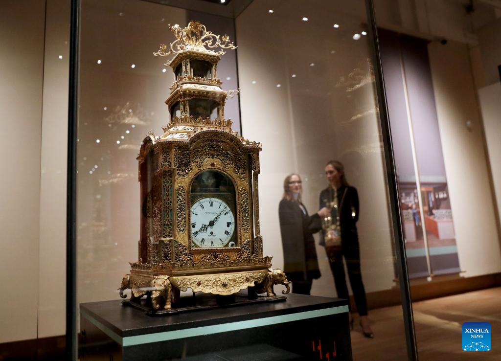 Antique clocks from China's Palace Museum on exhibition in London