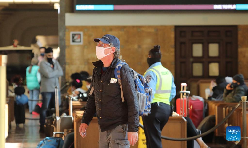 Reinstated indoor mask mandate takes effect in U.S. California amid ...