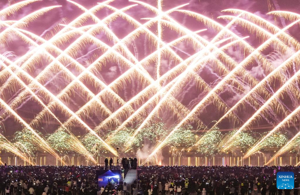 People watch fireworks show to greet Spring Festival in Xi'an, China's ...