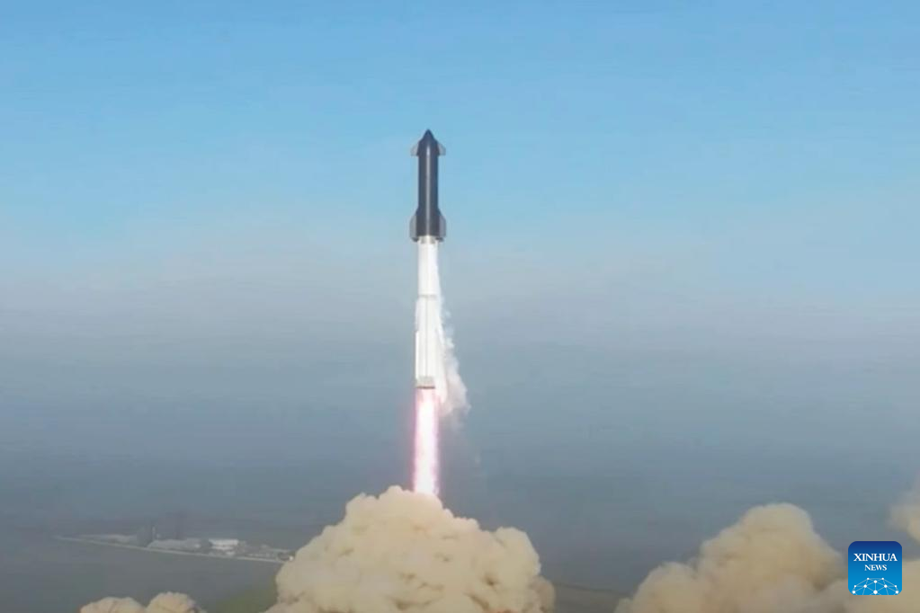 SpaceX's massive Starship rocket explodes after launch during maiden ...