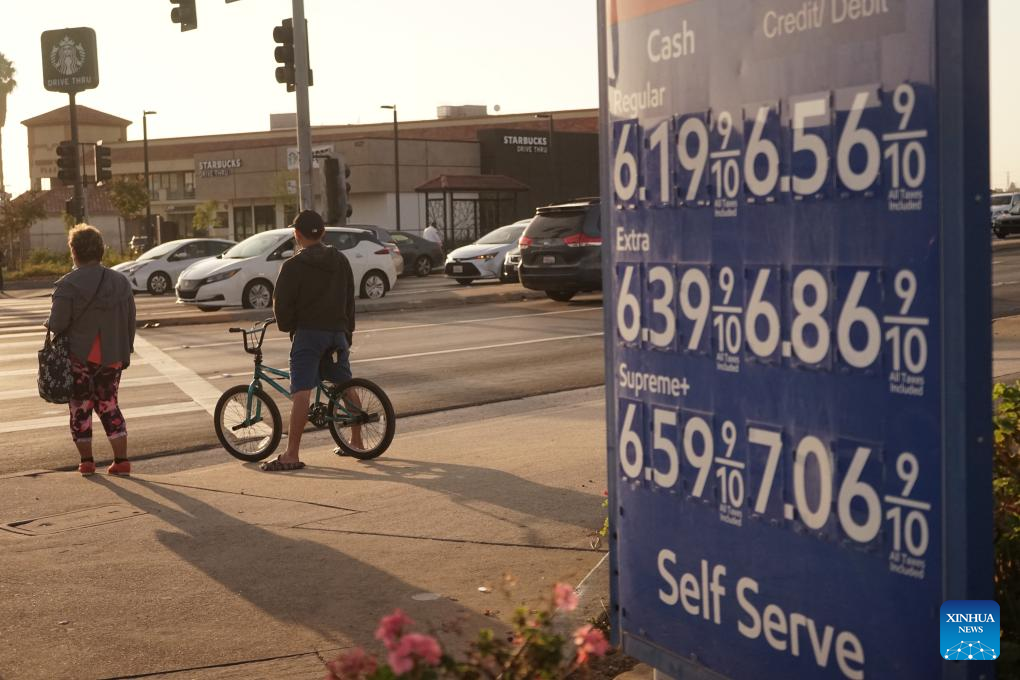 U.S. California's surging gas prices spark call to suspend taxXinhua